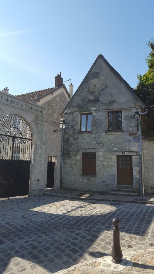 Appartement Au Coeur De La Cite Medievale 프로뱅 외부 사진